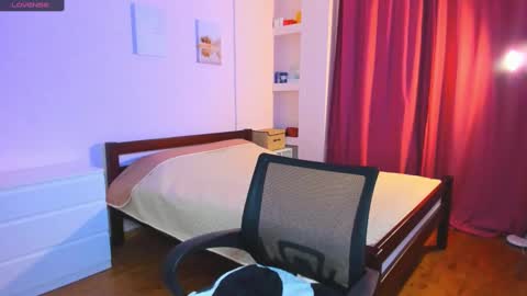 Ellina online show from February 11, 2025, 3:29 pm