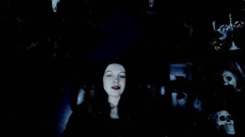 Snapshot of toxicdomme chatting on June 1, 2026, 4:52 pm toxicdomme online show from June 1, 2026, 4:52 pm
