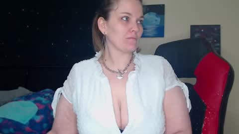 Lilly Miss Mistress Goddess Maam Queen Boss online show from January 11, 2025, 7:49 am