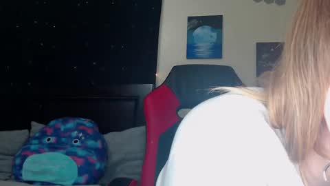 Lilly Miss Mistress Goddess Maam Queen Boss online show from January 22, 2025, 8:18 am