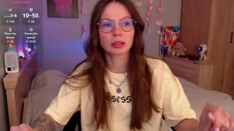 toxkiss online show from June 2, 2026, 9:33 am