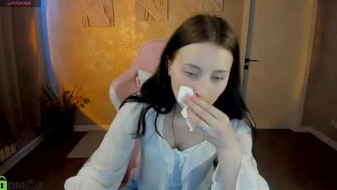 Snapshot of tracey_gill chatting on June 9, 2026, 9:10 am tracey_gill online show from June 9, 2026, 9:10 am