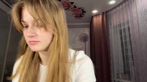 Anna online show from March 24, 2026, 6:35 pm