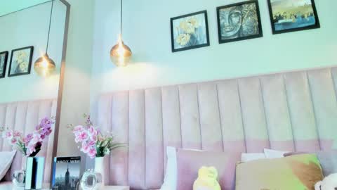 Tracy  online show from February 21, 2026, 7:37 pm