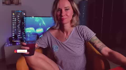 Hey my name is Kiri Kiri online show from September 21, 2025, 9:05 pm