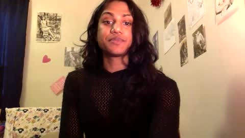 Snapshot of transamoure chatting on January 9, 2026, 7:48 pm transamoure online show from January 9, 2026, 7:48 pm