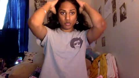 Snapshot of transamoure chatting on January 13, 2026, 7:41 pm transamoure online show from January 13, 2026, 7:41 pm