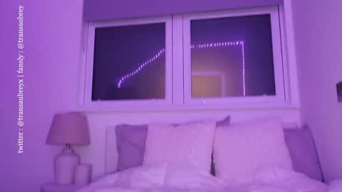 aubrey 3 online show from September 28, 2025, 7:52 pm