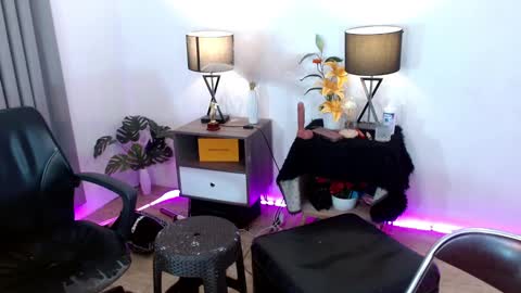 Selena the real cummer online show from January 5, 2025, 3:13 pm