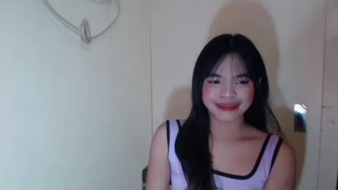 transpinay_kimxxx online show from December 17, 2025, 11:44 pm