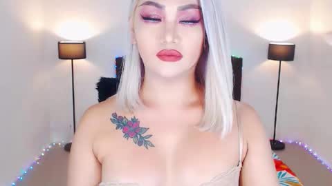Snapshot of transplayfullolivia chatting on June 2, 2026, 12:34 am KYLIE BELLA TS online show from June 2, 2026, 12:34 am