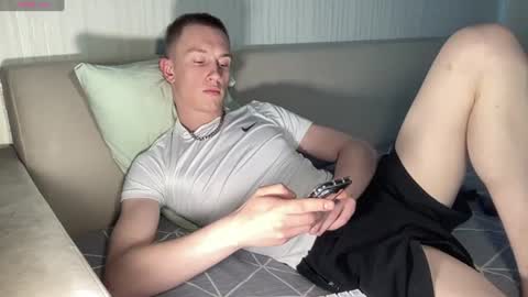 Snapshot of travis_gracile chatting on July 3, 2026, 8:54 am Travis online show from July 3, 2026, 8:54 am