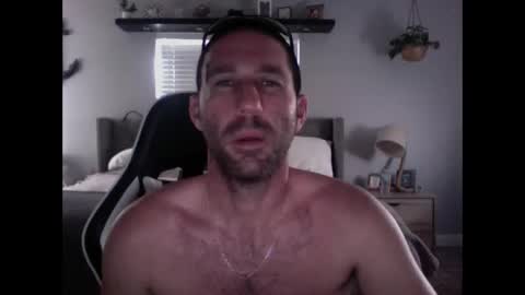 Snapshot of traviskenn chatting on December 31, 2024, 7:29 pm TravisKenn online show from December 31, 2024, 7:29 pm