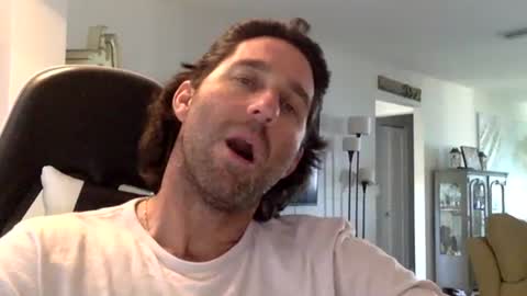 Snapshot of traviskenn chatting on February 7, 2026, 9:18 pm TravisKenn online show from February 7, 2026, 9:18 pm