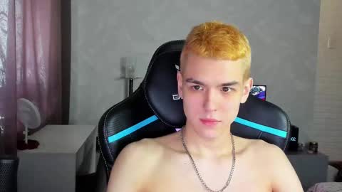 travisrivas online show from March 8, 2025, 8:00 am