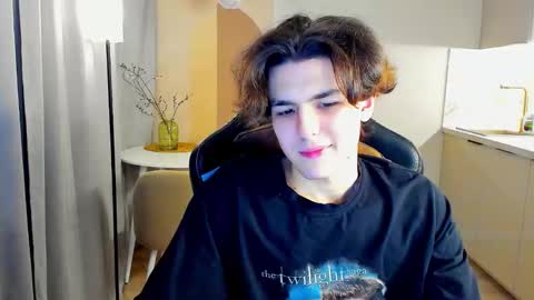 travisrivas online show from March 19, 2026, 2:26 am