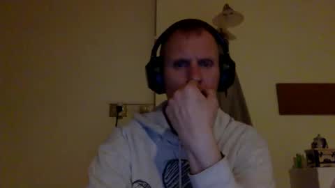 trebo00788 online show from February 5, 2025, 7:10 pm