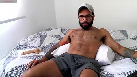 Snapshot of treborshunter chatting on March 30, 2026, 4:52 pm Hunter man online show from March 30, 2026, 4:52 pm