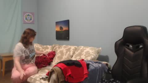 Snapshot of treejeanne chatting on January 4, 2025, 5:05 pm TreeJeanne online show from January 4, 2025, 5:05 pm