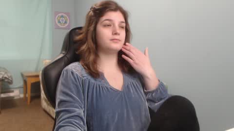 Snapshot of treejeanne chatting on February 8, 2025, 7:49 pm TreeJeanne online show from February 8, 2025, 7:49 pm