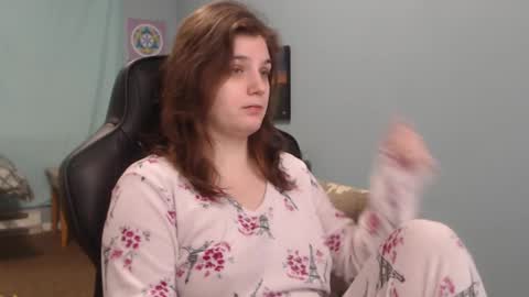 Snapshot of treejeanne chatting on February 15, 2025, 12:48 am TreeJeanne online show from February 15, 2025, 12:48 am