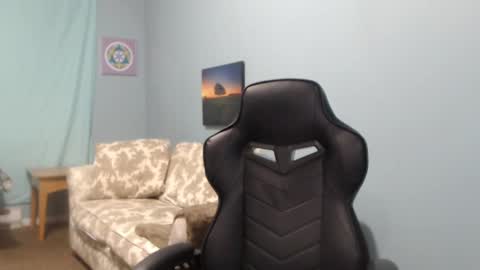 Snapshot of treejeanne chatting on February 19, 2025, 8:22 am TreeJeanne online show from February 19, 2025, 8:22 am