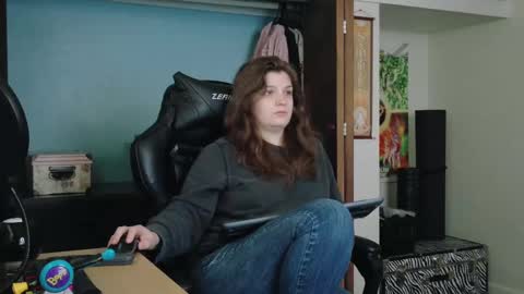 Snapshot of treejeanne chatting on September 8, 2025, 3:33 pm TreeJeanne online show from September 8, 2025, 3:33 pm