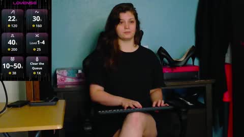 Snapshot of treejeanne chatting on October 5, 2025, 12:31 am TreeJeanne online show from October 5, 2025, 12:31 am