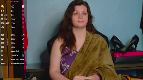 Snapshot of treejeanne chatting on November 5, 2025, 1:05 am TreeJeanne online show from November 5, 2025, 1:05 am