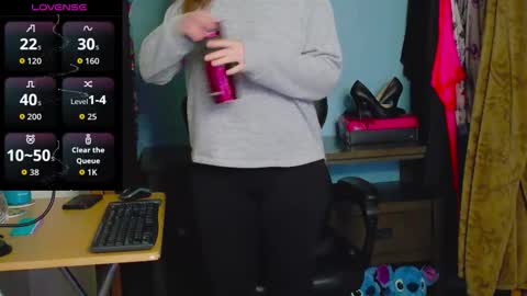 Snapshot of treejeanne chatting on December 20, 2025, 5:09 pm TreeJeanne online show from December 20, 2025, 5:09 pm