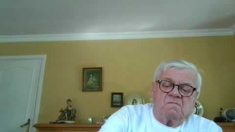 trekbeestje online show from April 24, 2026, 8:17 am