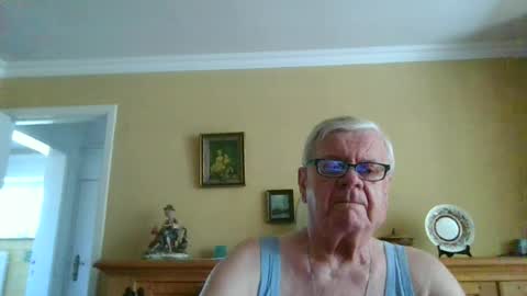 Snapshot of trekbeestje1 chatting on June 26, 2026, 8:30 am trekbeestje online show from June 26, 2026, 8:30 am
