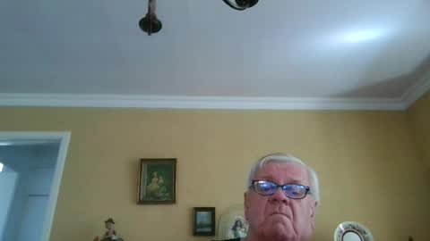 Snapshot of trekbeestje1 chatting on July 11, 2026, 8:28 am trekbeestje online show from July 11, 2026, 8:28 am