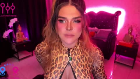 Jade online show from February 10, 2025, 11:45 pm