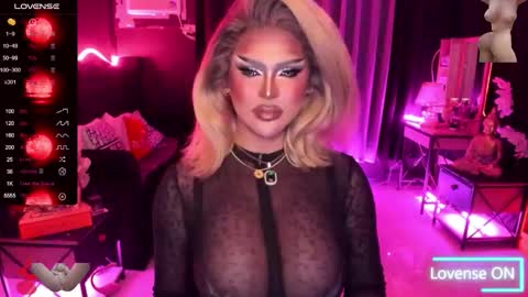 Jade online show from September 17, 2025, 9:55 am