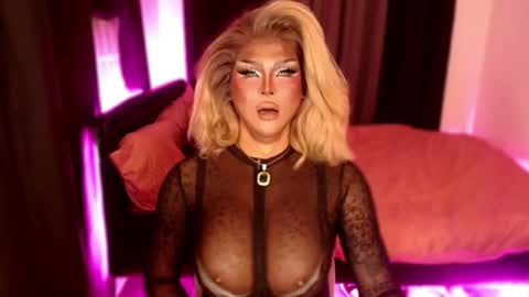 Jade online show from December 14, 2025, 8:41 am