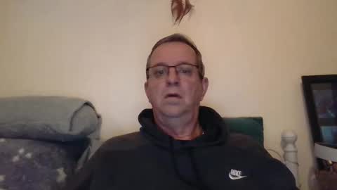 Fe-fi-fo-fum online show from October 11, 2025, 8:57 am