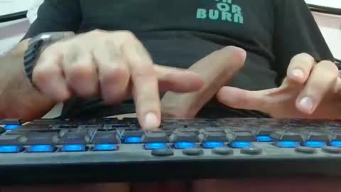 trevido4u online show from October 22, 2025, 11:04 pm