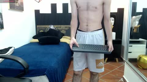 Snapshot of trevor_mob chatting on June 5, 2026, 2:56 pm trevor_mob online show from June 5, 2026, 2:56 pm
