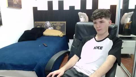 Snapshot of trevor_mob chatting on June 9, 2026, 7:36 pm trevor_mob online show from June 9, 2026, 7:36 pm
