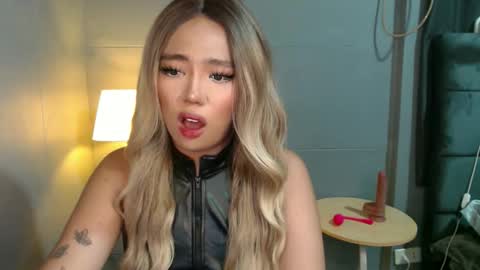 Snapshot of trexie_fucks15 chatting on November 4, 2025, 5:45 pm trexie_fucks15 online show from November 4, 2025, 5:45 pm