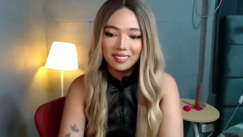 Snapshot of trexie_fucks15 chatting on November 11, 2025, 2:55 am trexie_fucks15 online show from November 11, 2025, 2:55 am