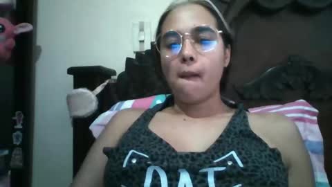 triana_bell online show from January 29, 2025, 10:22 pm