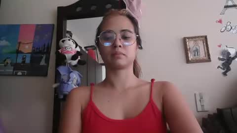 triana_bell online show from March 11, 2026, 4:57 pm