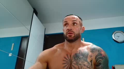 tridentmuscles online show from October 11, 2025, 6:39 pm