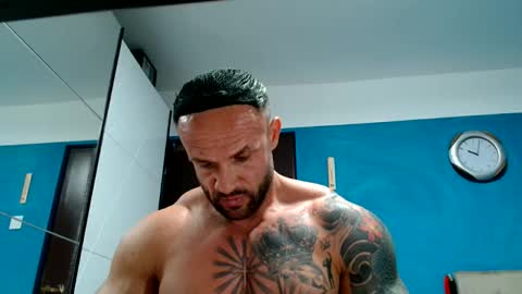 tridentmuscles online show from October 15, 2025, 7:03 pm