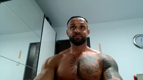 tridentmuscles online show from November 3, 2025, 10:32 pm