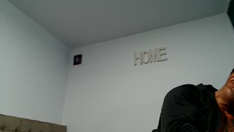 tridentmuscles online show from November 9, 2025, 9:24 pm