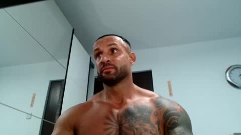 tridentmuscles online show from December 3, 2025, 11:30 am