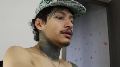 - trieone online show from November 2, 2025, 10:34 pm